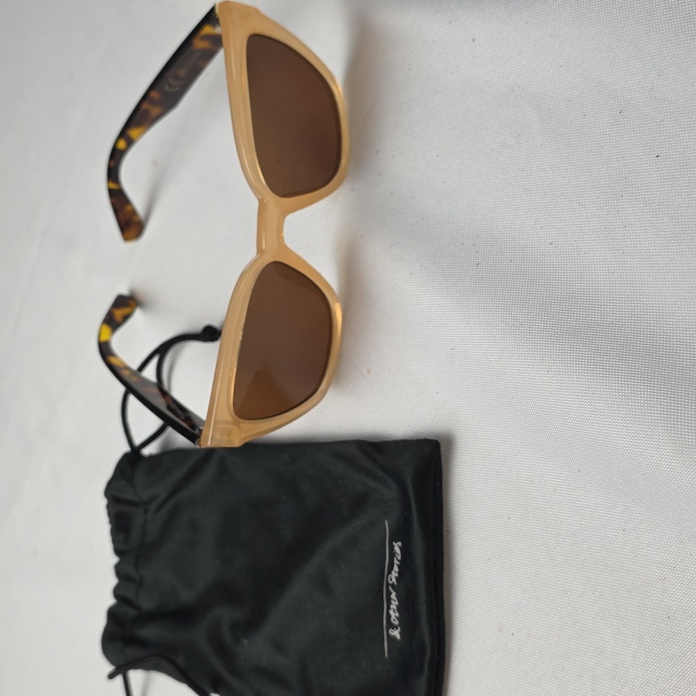 & Other Stories Womens Sunglasses Peachy/Tan Tortoise Brown Lens Black Pouch EUC - Picture 11 of 11